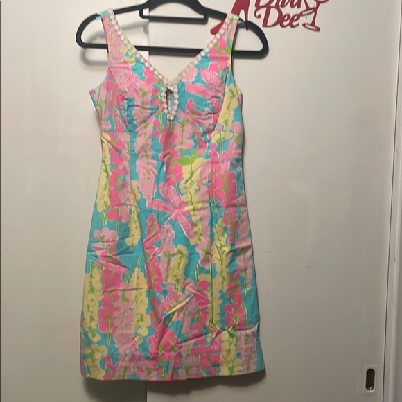 Lilly Pulitzer Dresses & Skirts - Lilly Pulitzer Pink and Blue Floral Dress
